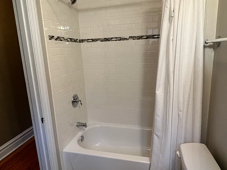 7311 Pershing Ave #1E — Photo 15