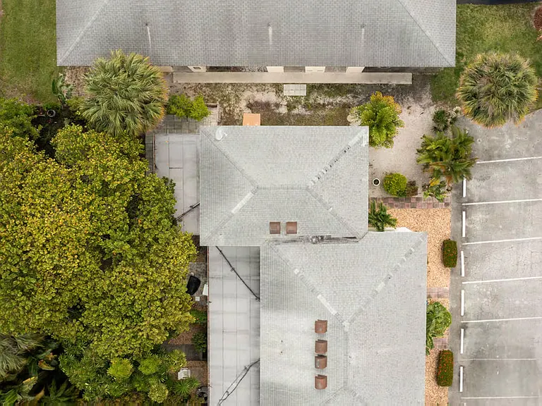 1216 Surf Rd — Photo 29