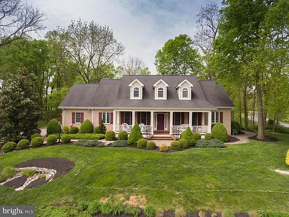 5th image of 44 Singletree Dr