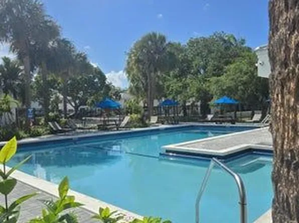 2445 SW 18th Ter APT 902, Fort Lauderdale, FL 33315