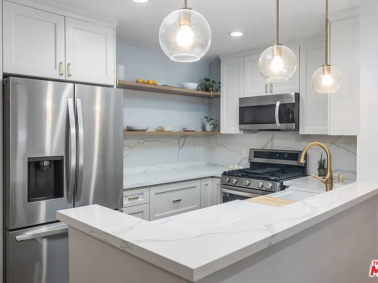 9005 Cynthia St #214 — Photo 15