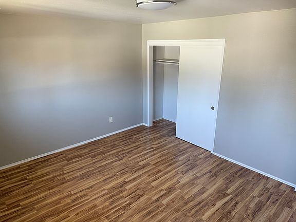 5th image of 1475 Ontario Ln #D