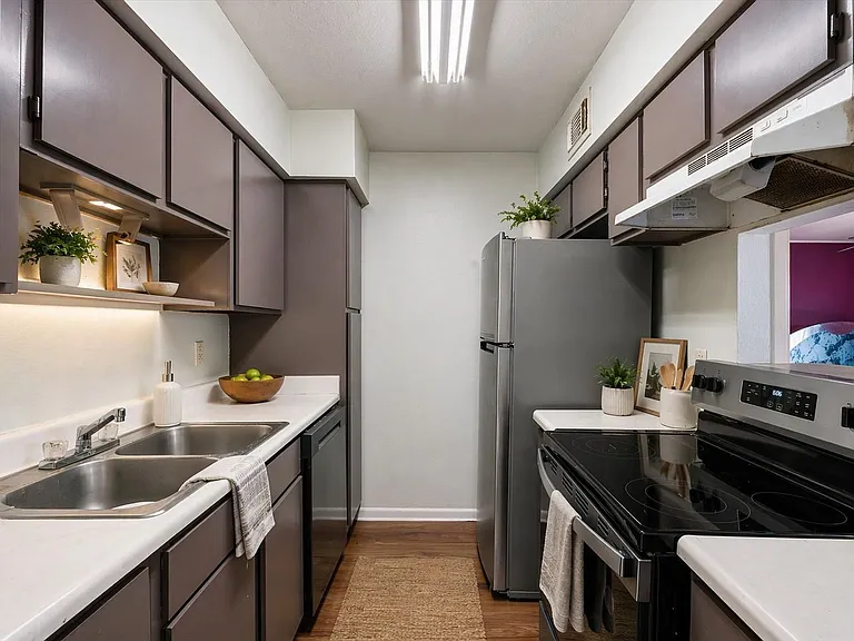 8517 Hearth Dr #36 — Photo 3