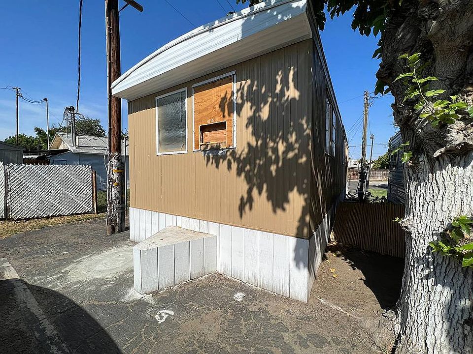 2nd image of 510 Roberts Ln #27
