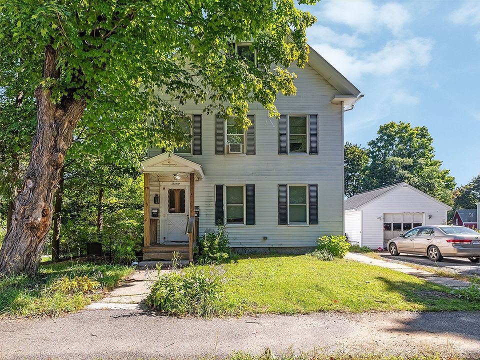 1st image of 13 Mechanic St