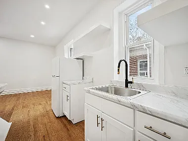 236 W Harvey St #A — Photo 13