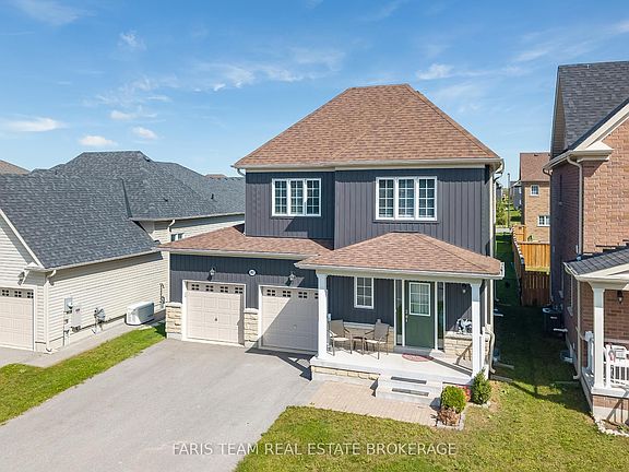 2nd image of 207 Springfield Cres