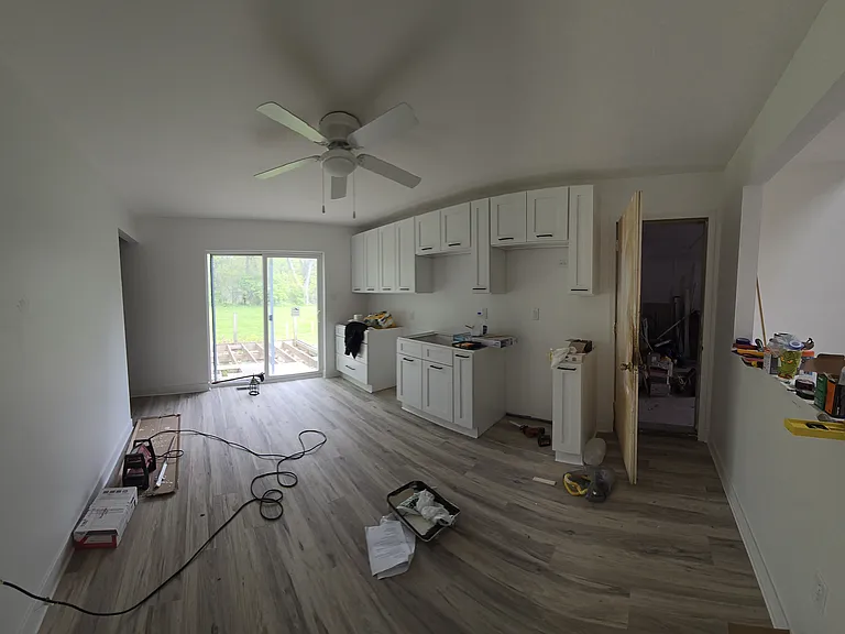 1944 Loganberry Ln — Photo 5