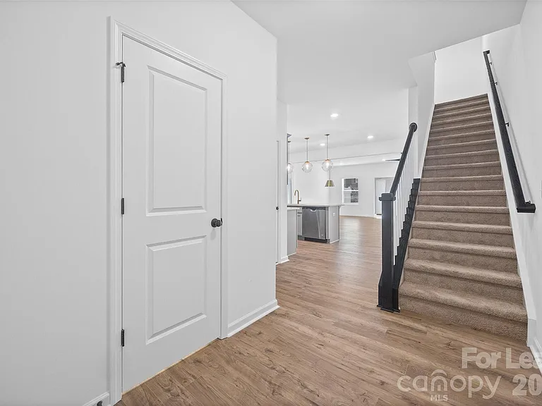 328 Drawbar Dr — Photo 4