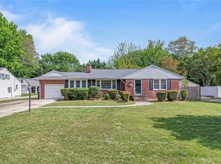 100 Hudgins Rd, Poquoson, VA 23662