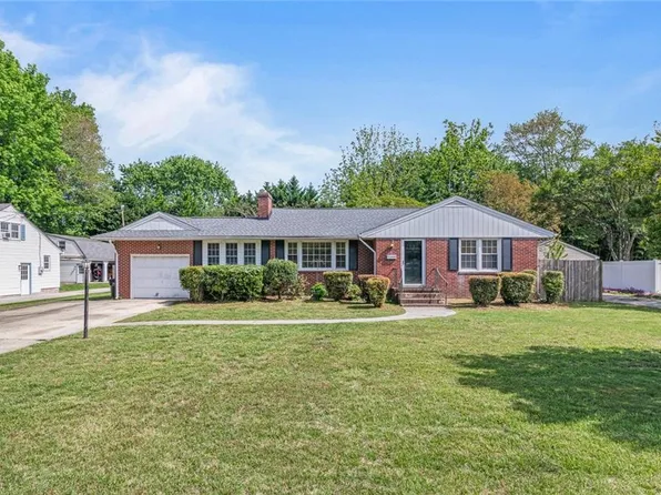 100 Hudgins Rd, Poquoson, VA 23662