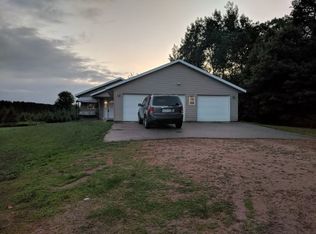 7725 Rustic Dr, Rosholt, WI 54473