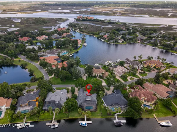 1318 CHARTER Court E, Jacksonville, FL 32225