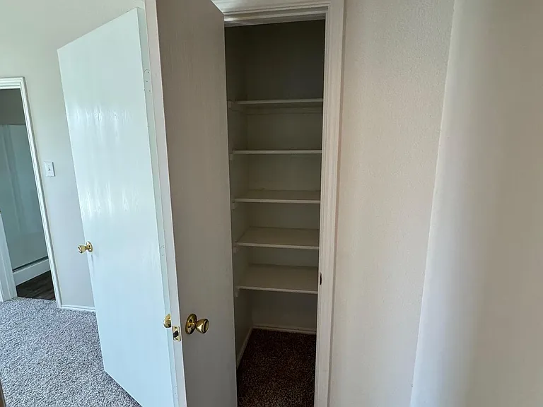 805 Sage Cir — Photo 15