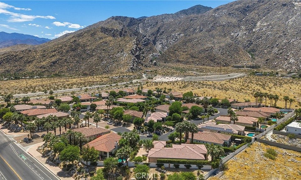 1st image of 300 Big Canyon Dr N