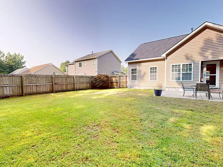 3221 Austin Ave — Photo 30