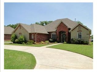 1515 Pecan Crossing Dr, Shawnee, OK 74804