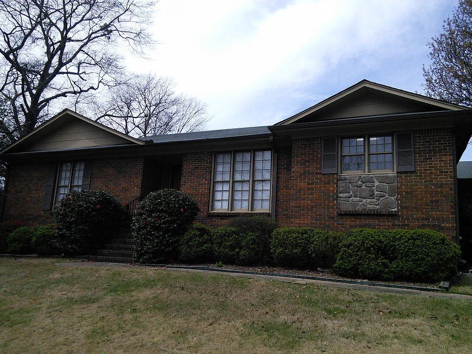 1st image of 718 McGwier Cir