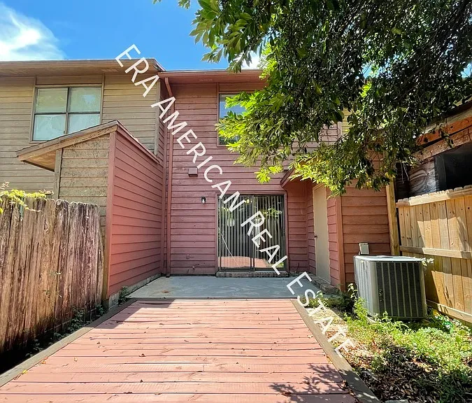 419 Hollywood Blvd NW #B — Photo 25