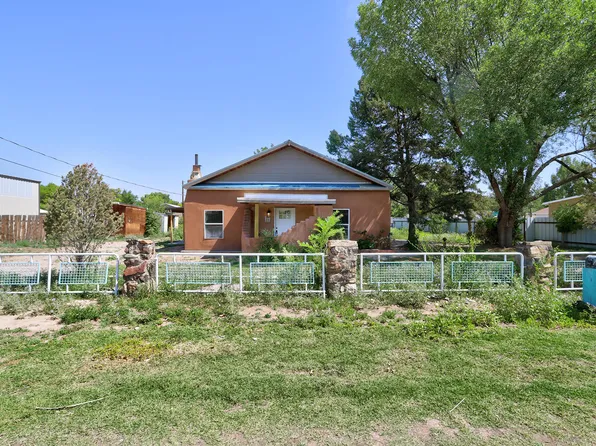 250 Valle Grande Rd, Bosque Farms, NM 87068