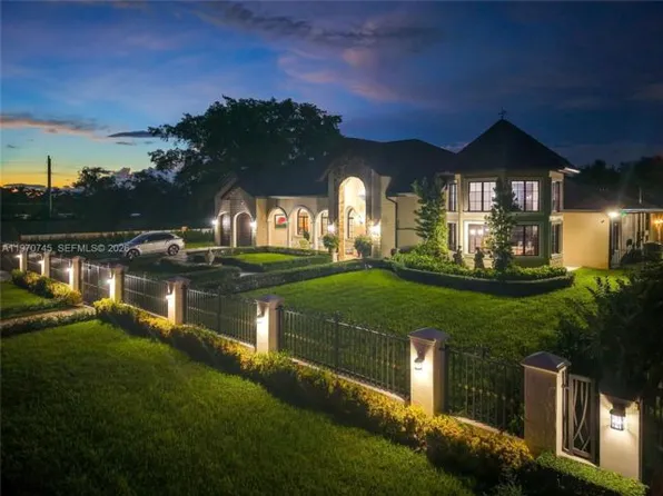 9815 SW 114th St, Miami, FL