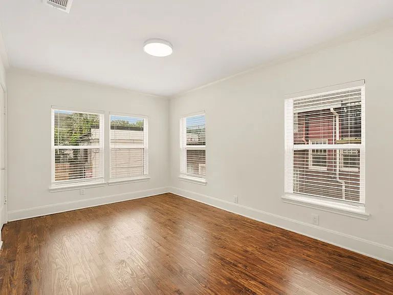 612 W Alabama St #1/2 — Photo 16
