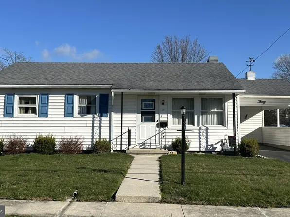 30 Brewster St, Hanover, PA 17331