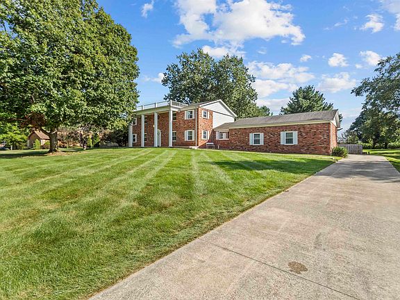 3rd image of 3411 Walton Way