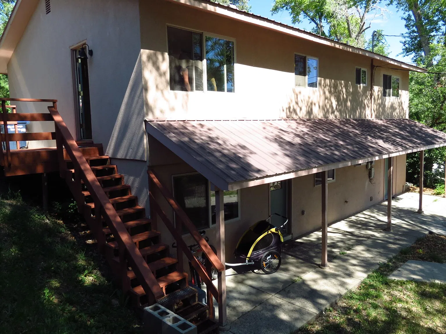 2302 Hermosa Ave — Photo 3