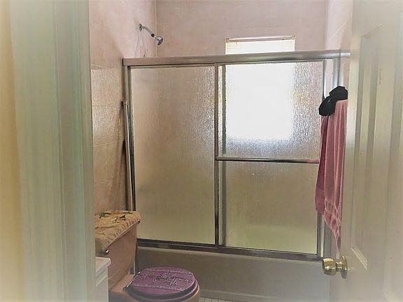 3rd image of 3138 99th St #1