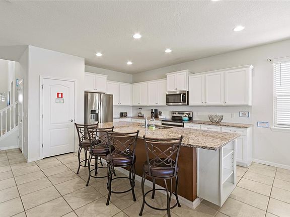 5th image of 2451 LUXOR DRIVE