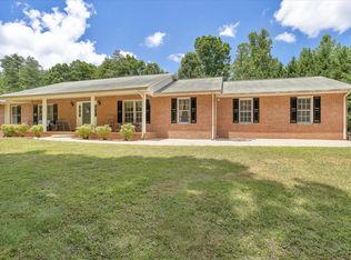 70 Creekview Dr, Boones Mill, VA 24065