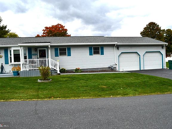 3rd image of 6323 Chesterfield Ln