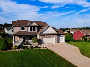 1790 E Boulder Dr, Warsaw, IN 46582