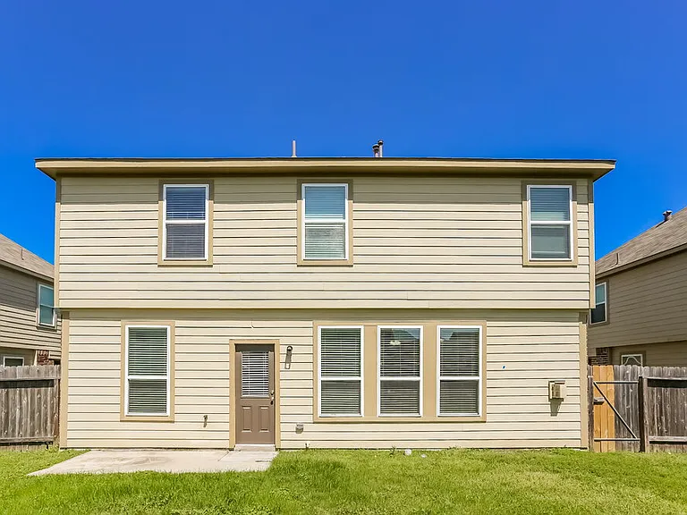 12430 Greencanyon Dr — Photo 17