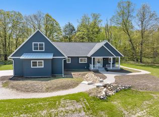 5526 Greenview Dr, Sturgeon Bay, WI 54235