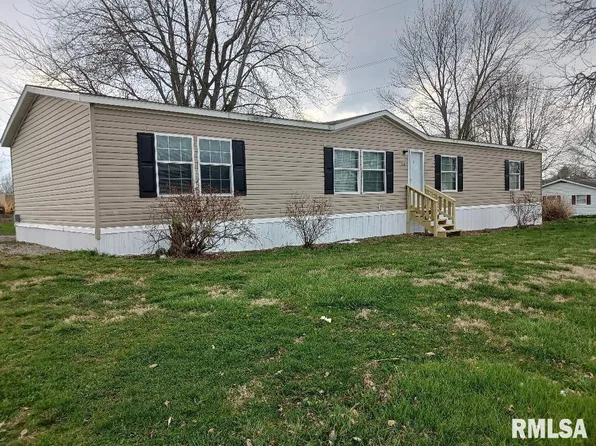 270 W Main St, Ashley, IL 62808