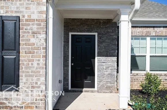 1108 Amadas Dr — Photo 2