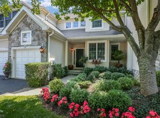 33 Dickinson Rd, Basking Ridge, NJ 07920