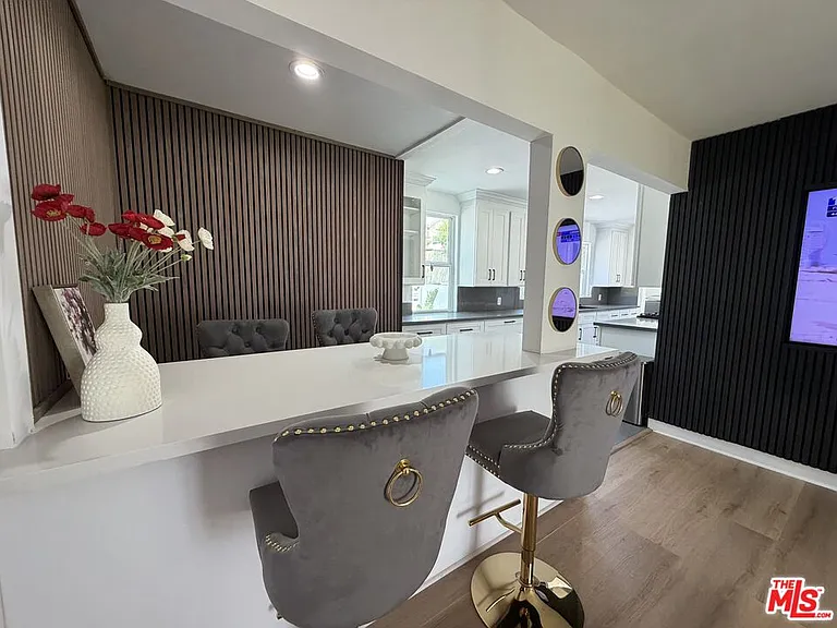 11836 Laurelwood Dr — Photo 17