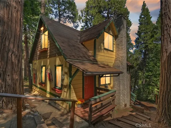 23718 Scenic Dr, Crestline, CA 92325