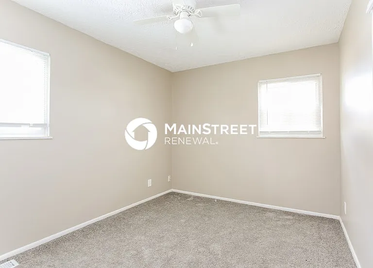 5046 Lindel Dr — Photo 11