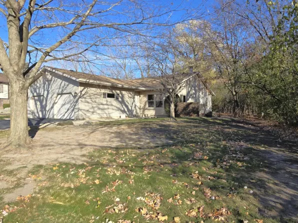 6512 South Parkedge CIRCLE, Franklin, WI 53132