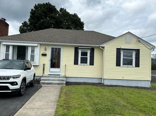 7 Summit Ave, Johnston, RI 02919