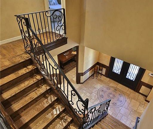 4th image of 2409 Spyglass Hill Ct