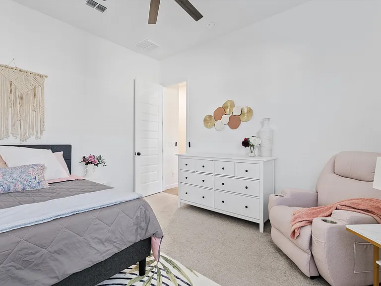 22924 E Nightingale Rd — Photo 15