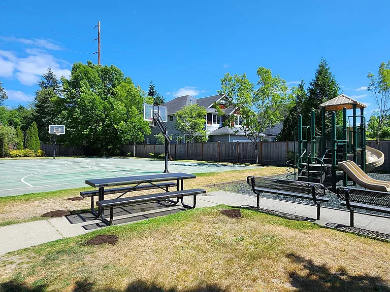 12956 NE 200th Pl — Photo 33