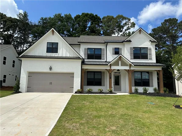 850 Winding Rose Dr, Hoschton, GA 30548