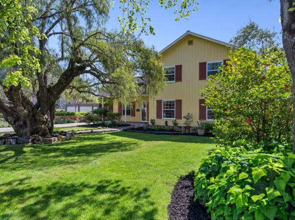 811 D Street, Petaluma, CA 94952
