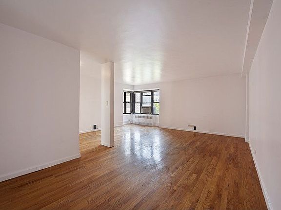 2nd image of 210 E Broadway APT H806
